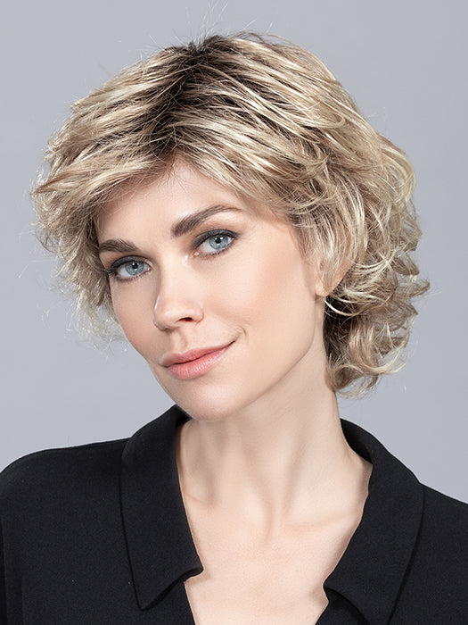 Alt front view of Daily Mono wig by Ellen Wille Hairpower Collection in Champagne Rooted, a timeless style with subtle loose curls.