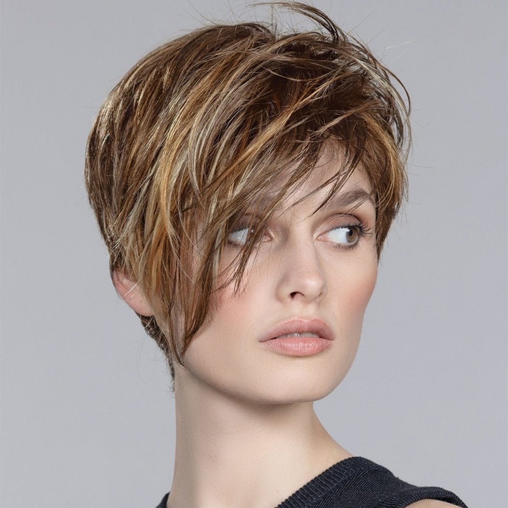Front view of the Disc Mono Part wig by Ellen Wille Hairpower Collection, a short asymmetrical cut shown in Tobacco Mix.
