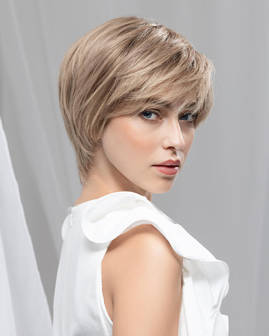 Award Deluxe wig - Pure Power Human Hair Collection