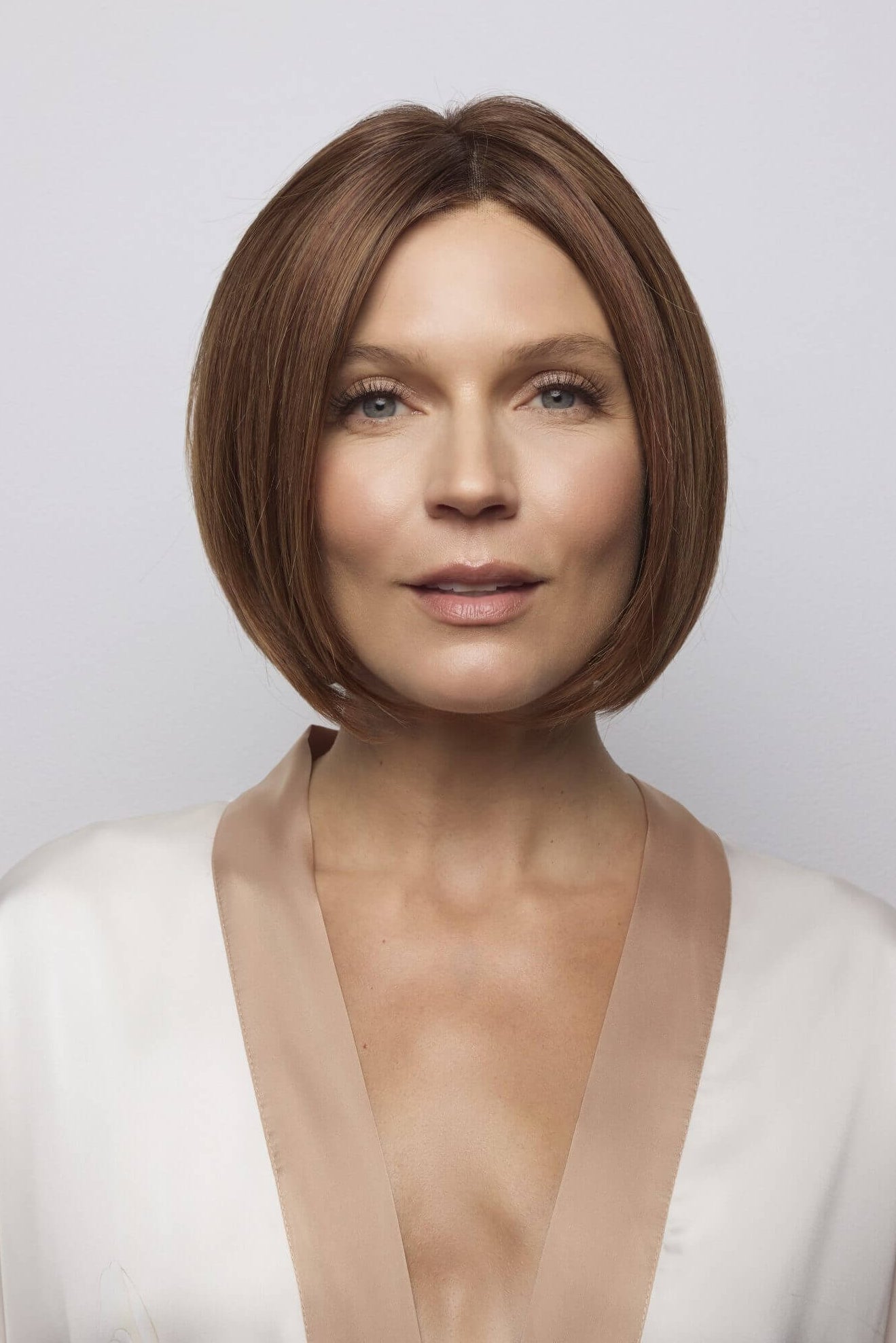 Ayumi wig by Noriko, chin-length straight bob in Venetian-R front view - un-styled.