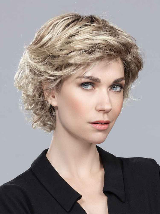 Front view of Daily Mono wig by Ellen Wille Hairpower Collection in Champagne Rooted, a timeless style with subtle loose curls.