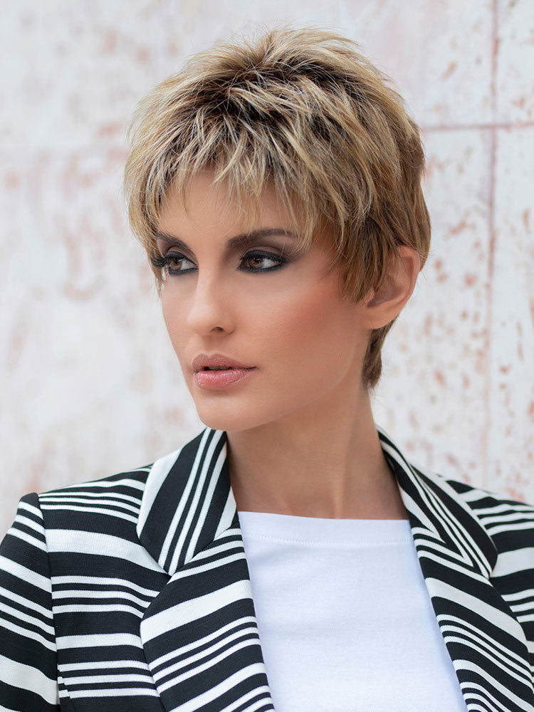 Petite Penelope wig - Envy Collection