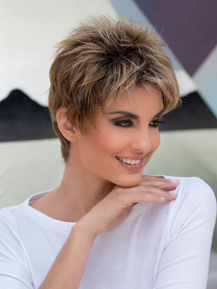 Petite Penelope wig - Envy Collection