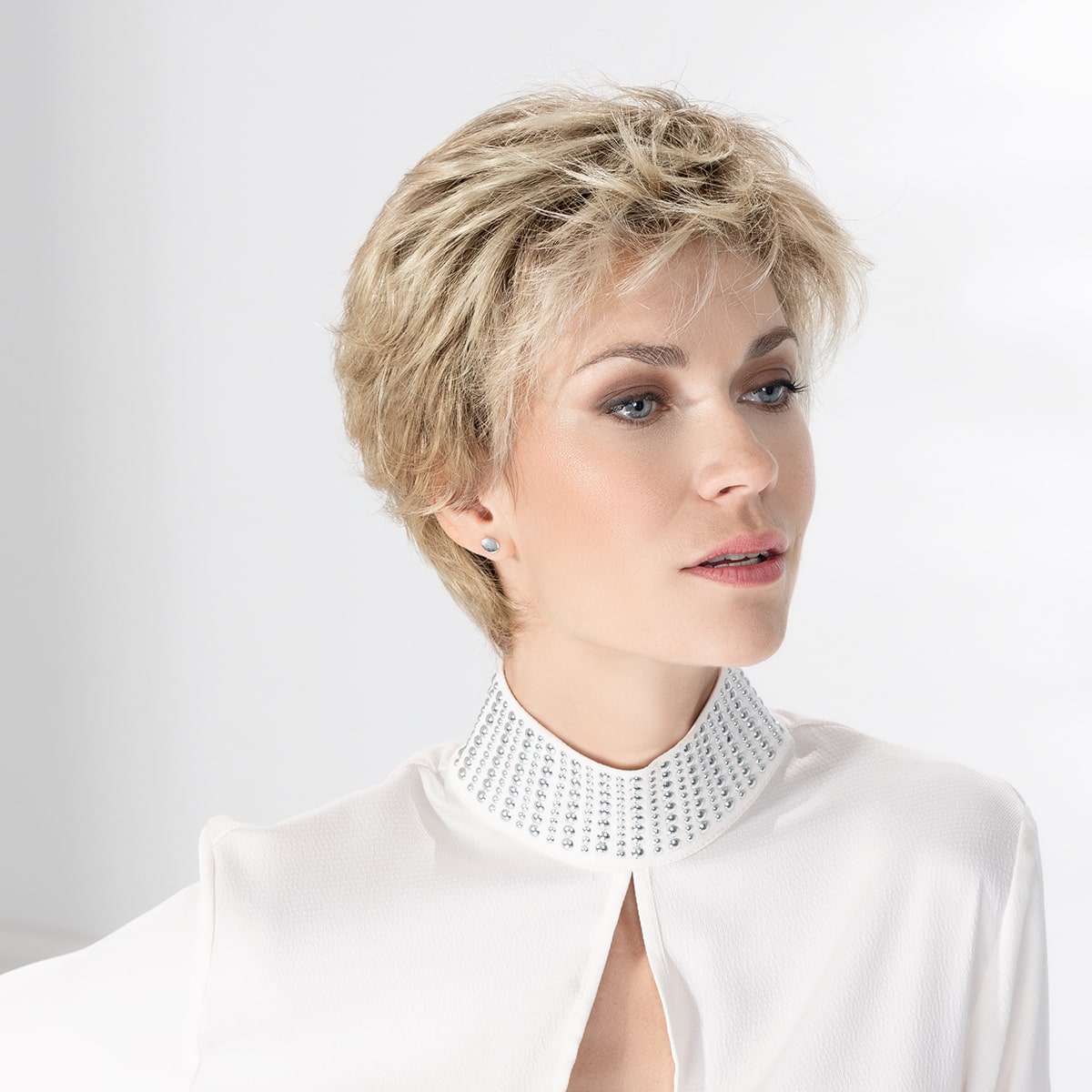 Posh Deluxe wig - Ellen Wille Hair Society Collection