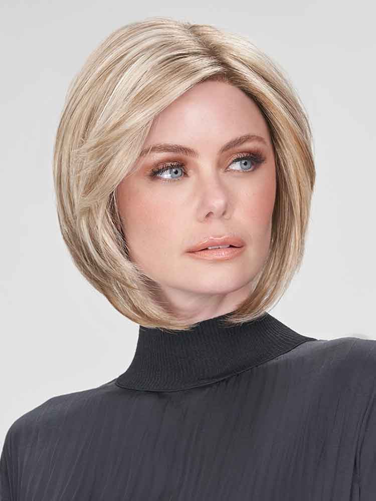 Victoria wig by Jon Renau – a bob with lace front, monofilament top and 100% hand-tied cap in colour Malibu Blonde.