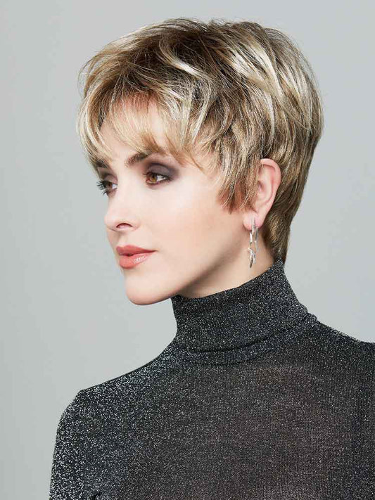 Young Small wig - Gisela Mayer